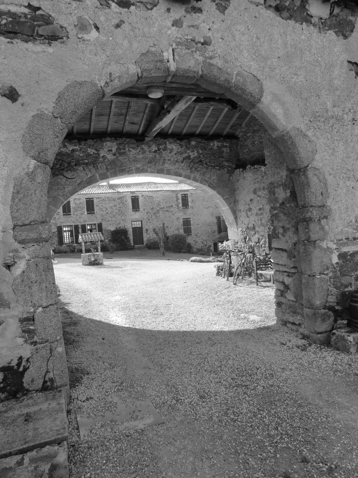 Chambre D'Hote Manoir De La Baudonniere Monsireigne Exterior foto